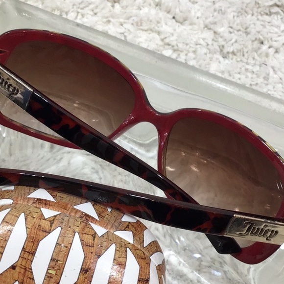 Stella & Dot case plus Juicy sunglasses - Picture 14 of 14